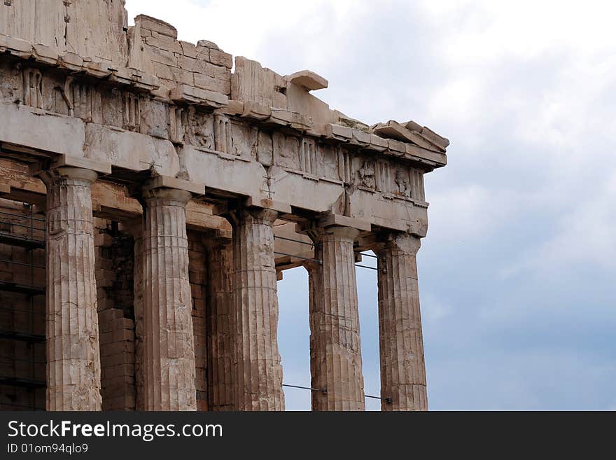 Athens Acropolis is the most famous landmark of Greece