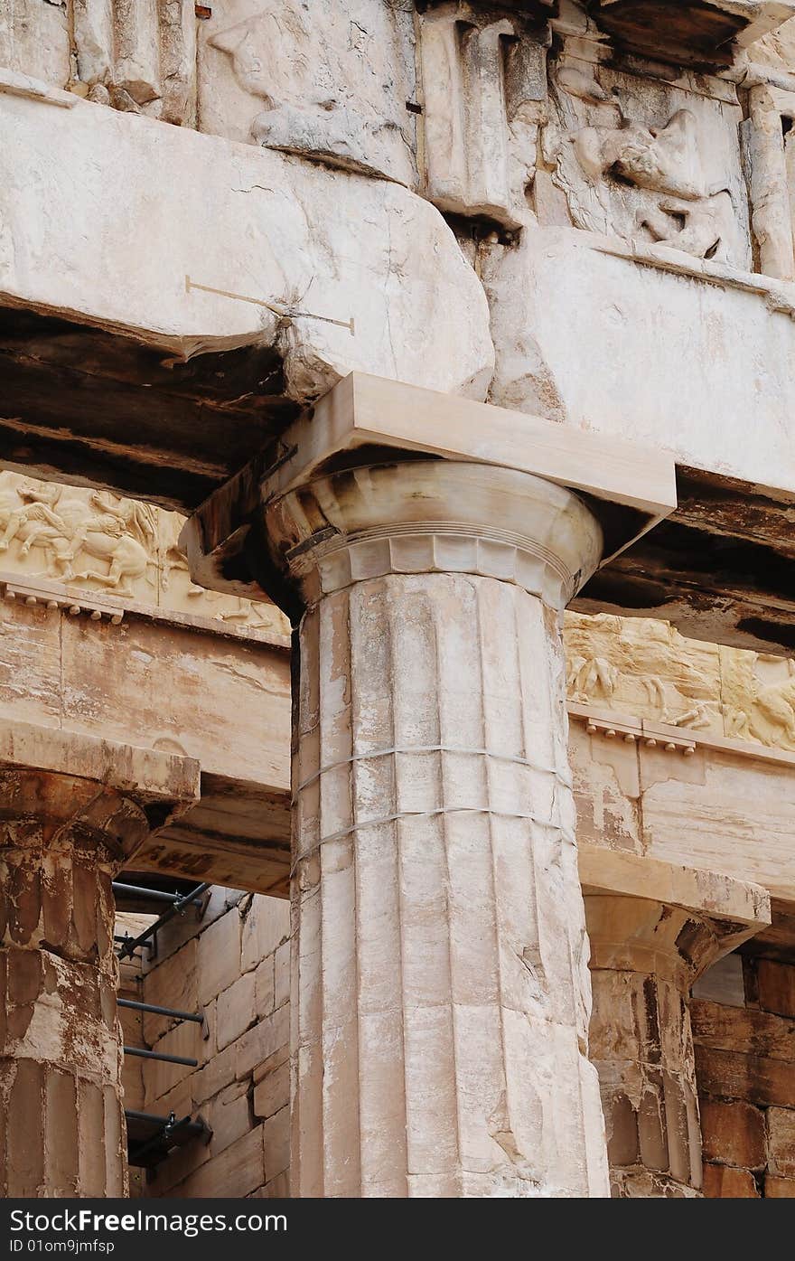 Athens Acropolis is the most famous landmark of Greece