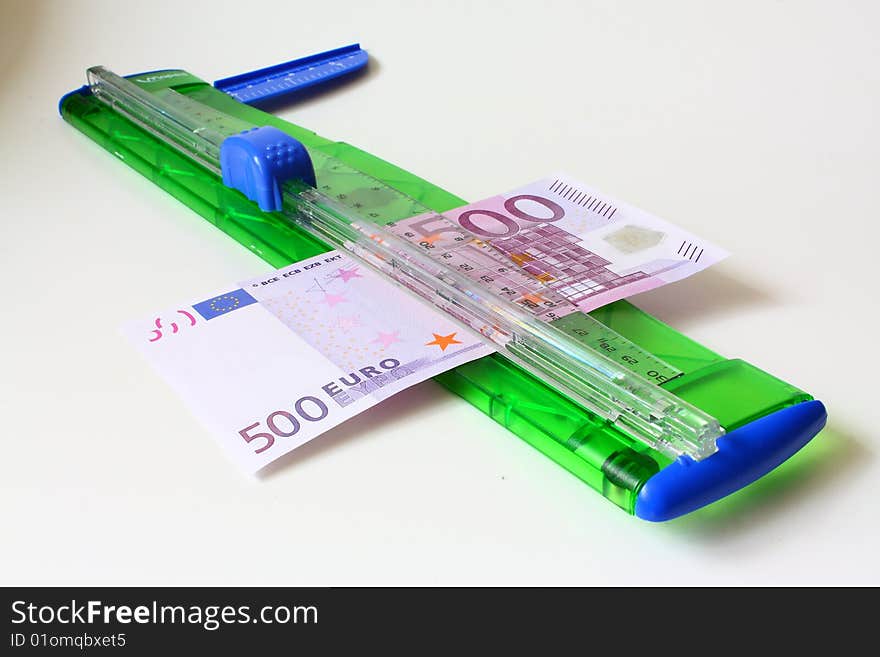 500 euro by photo cutter