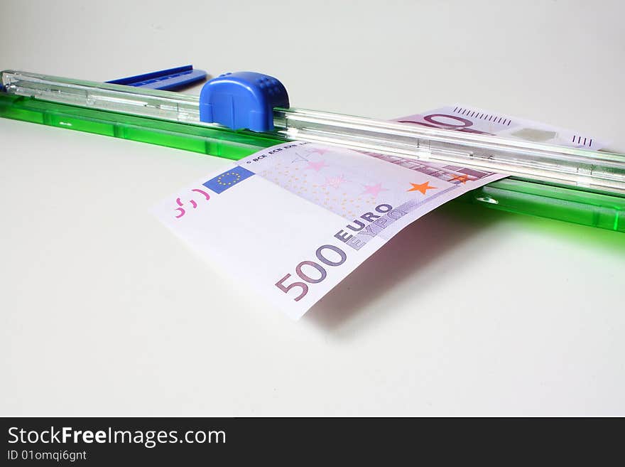 500 euro by photo cutter