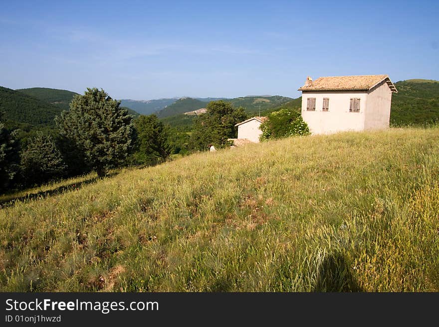 Photo of country house in the umbria mountains