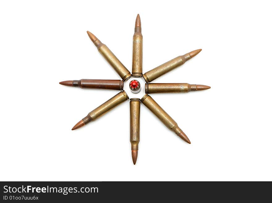 Eight-pointed star of rifle cartridges