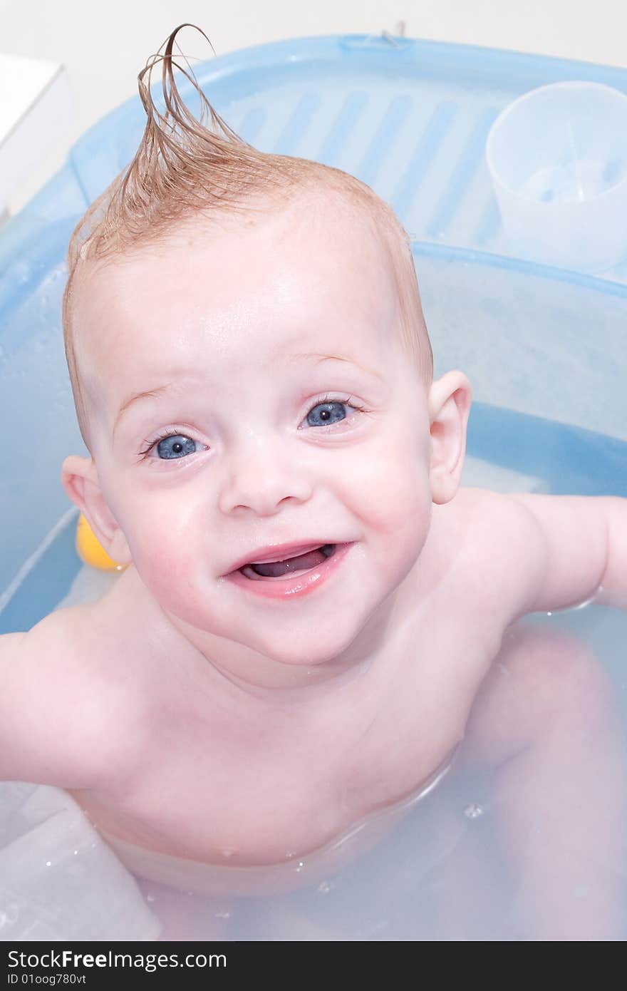 Half year baby  in the bath