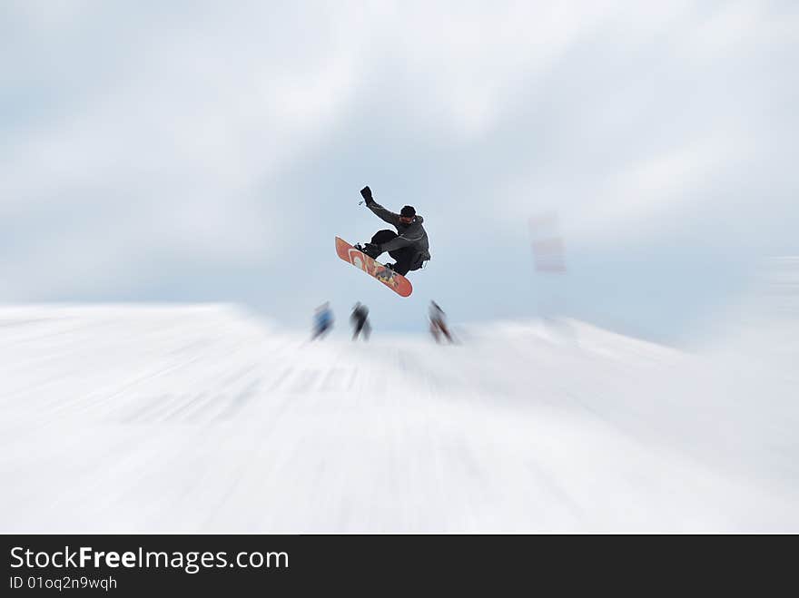 Snowboarder in Half pipe