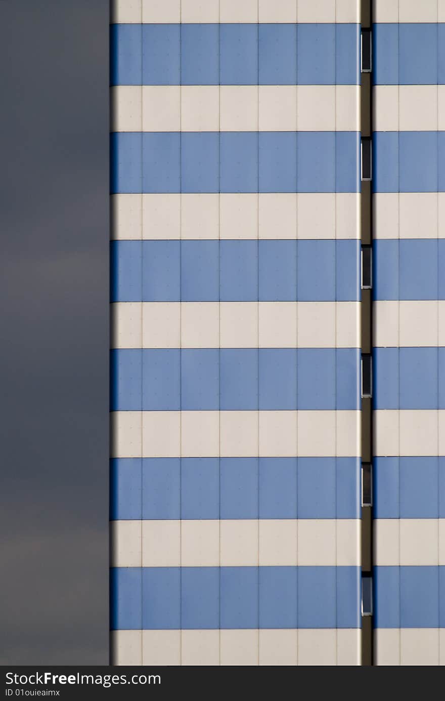 A skyscraper in the dark sky