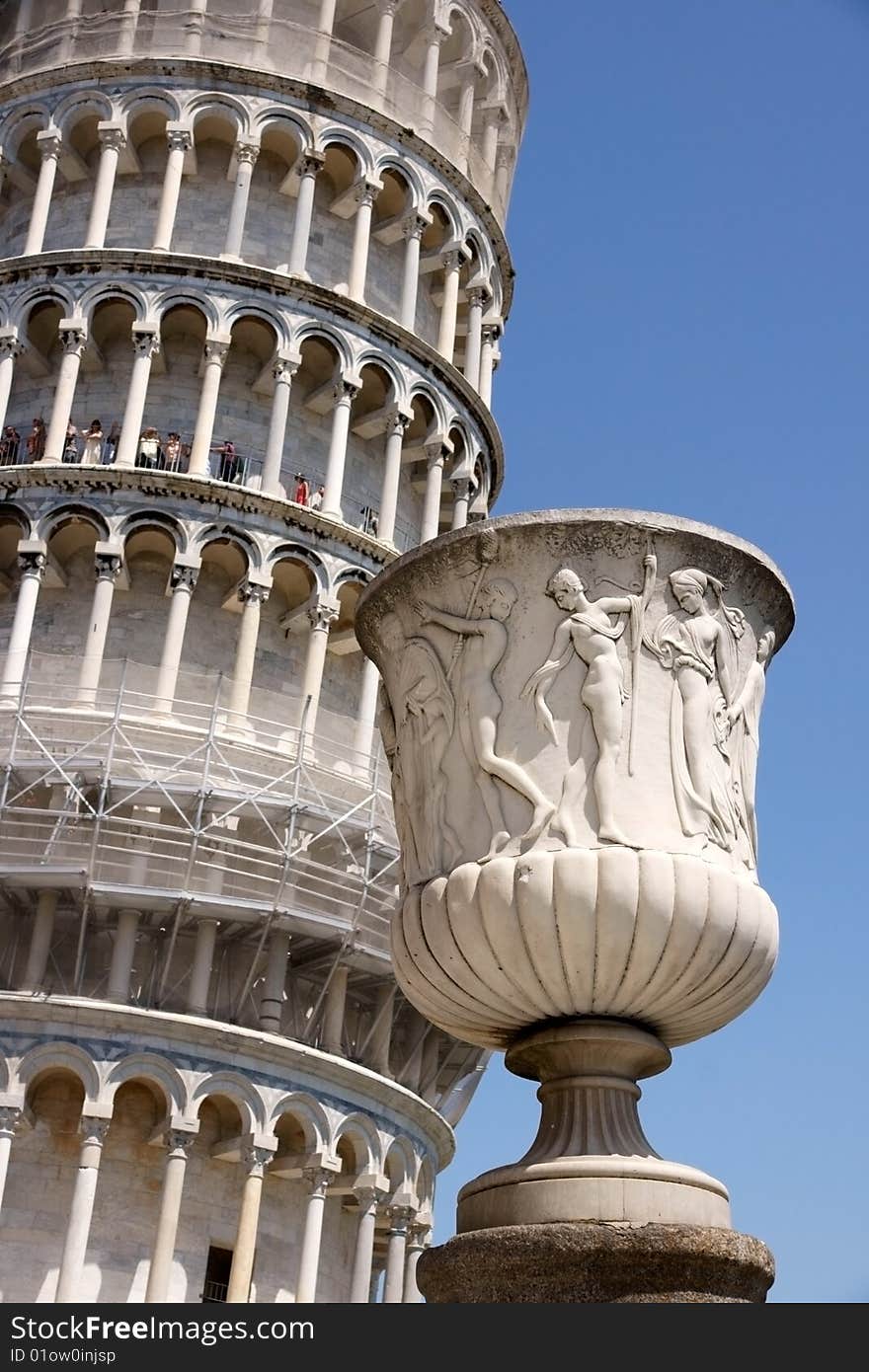 The leaning tower of Pisa Italy