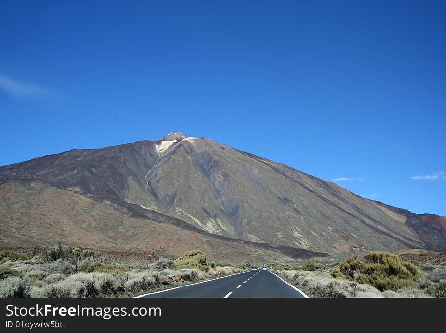 The road around Teide volcano