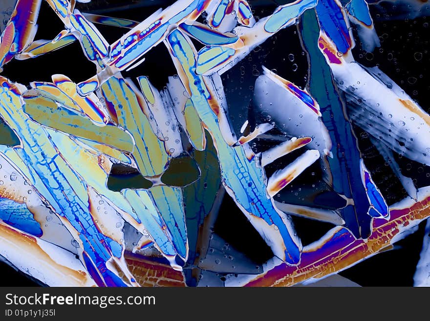 Macro photograph of cross polarized ice crystals.