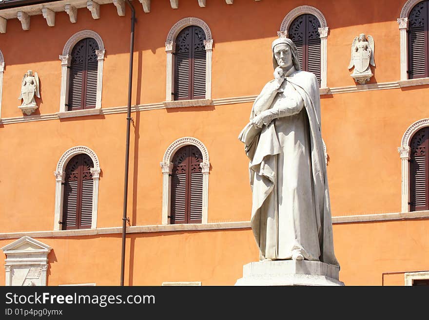 Statue of Dante Alighieri in Verona