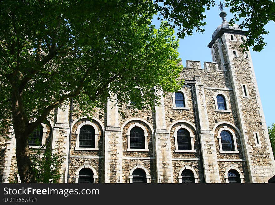 Tower of London historical site and where the crown jewels were kept