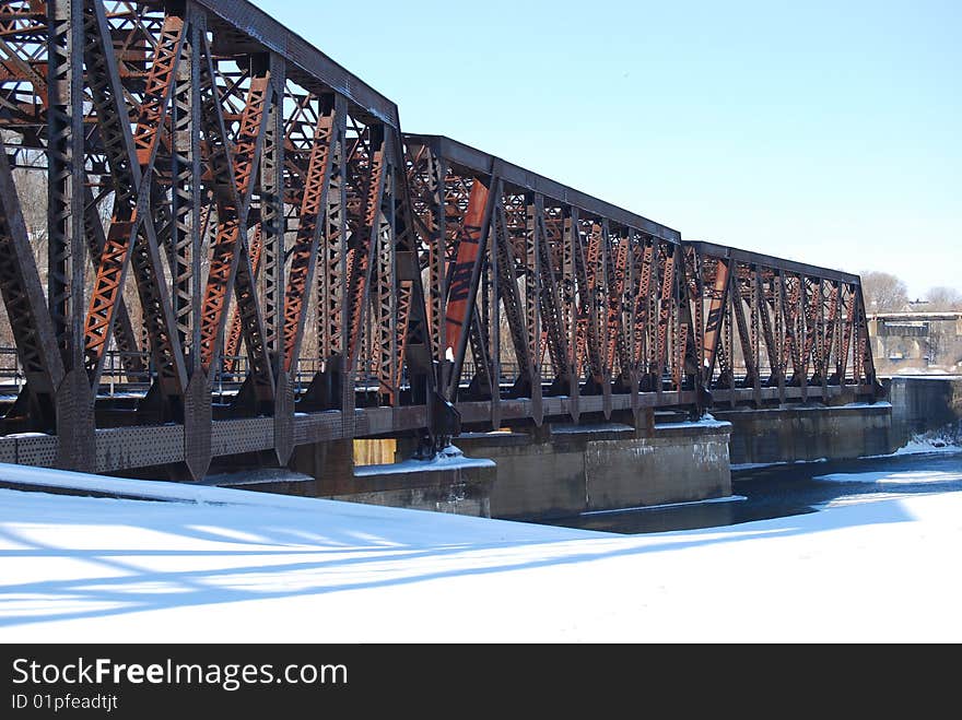 Curved Tressel