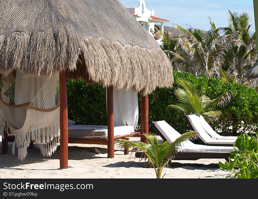 Resort suites in mexico.