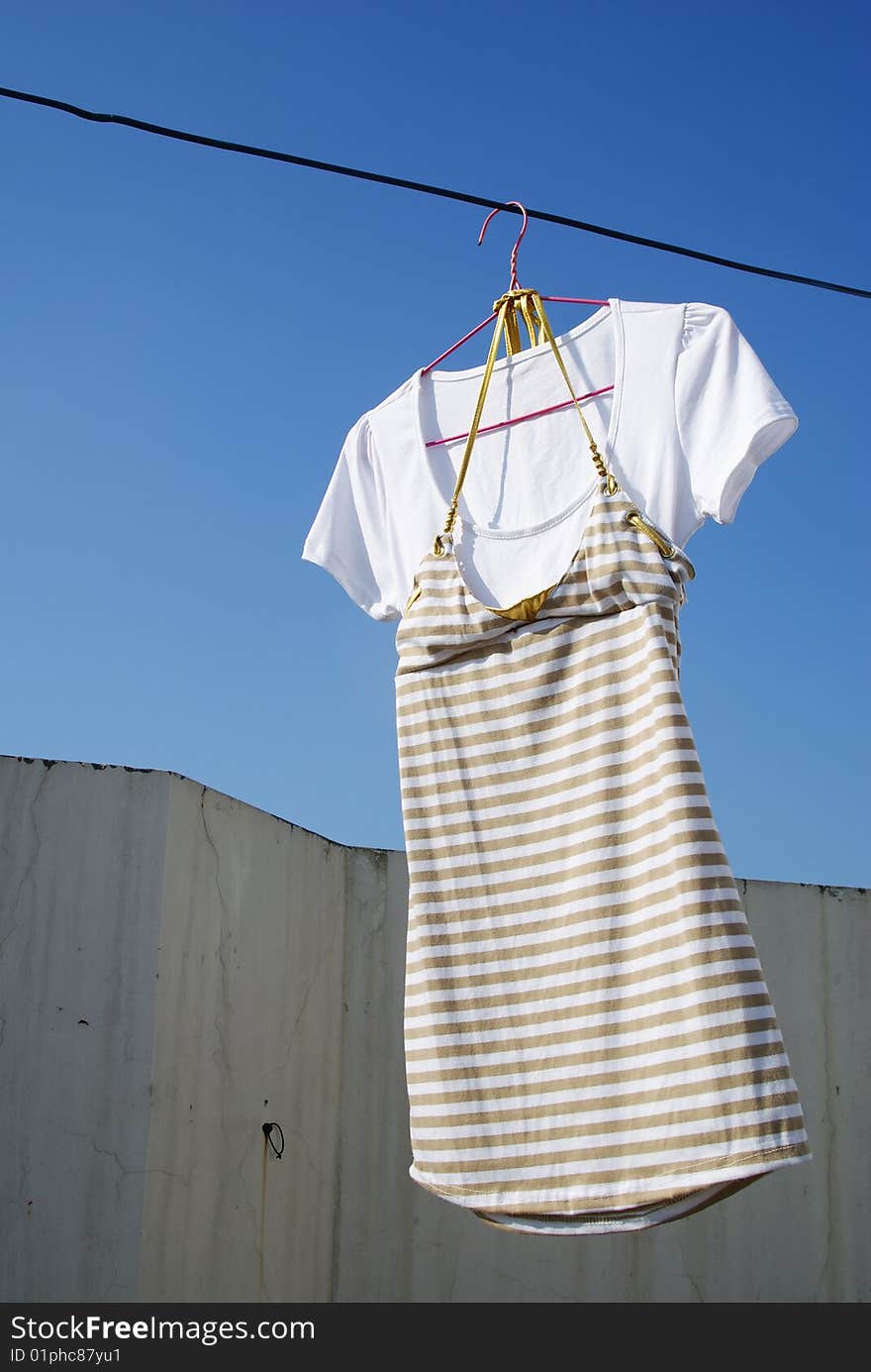 Drying clothes in the sun is a good practice