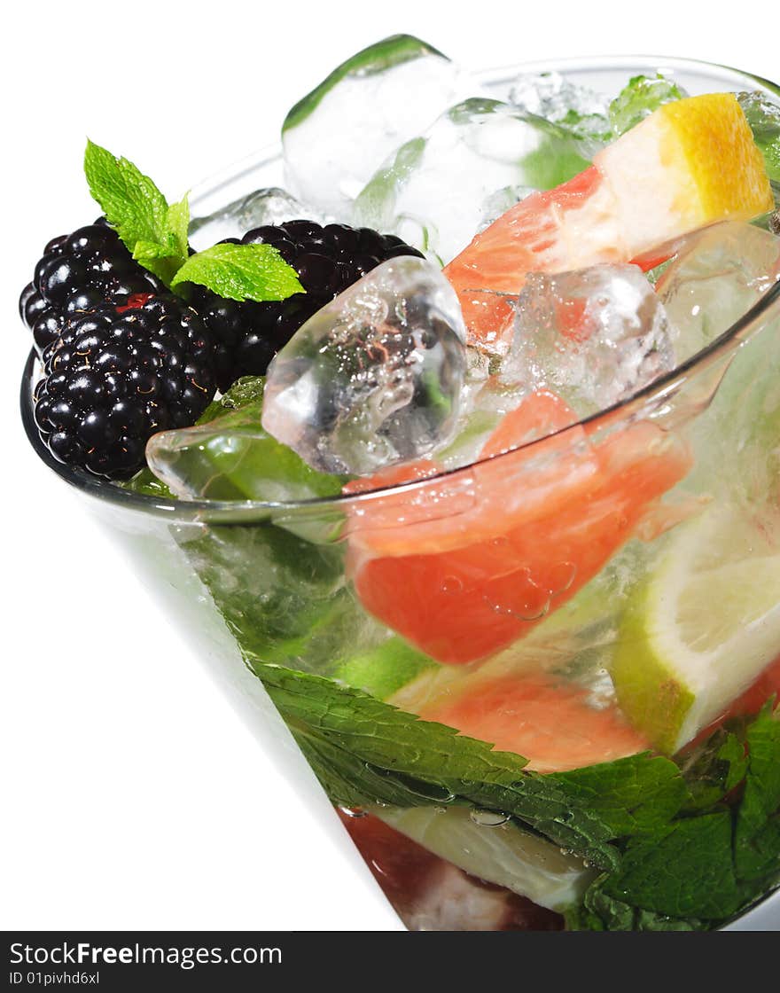 Cocktail - Mojito with Fresh Berry and Grapefruit Slice