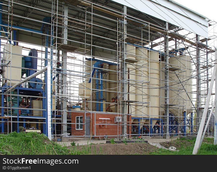 Construction of a new factory for manufacture of fodder. Construction of a new factory for manufacture of fodder