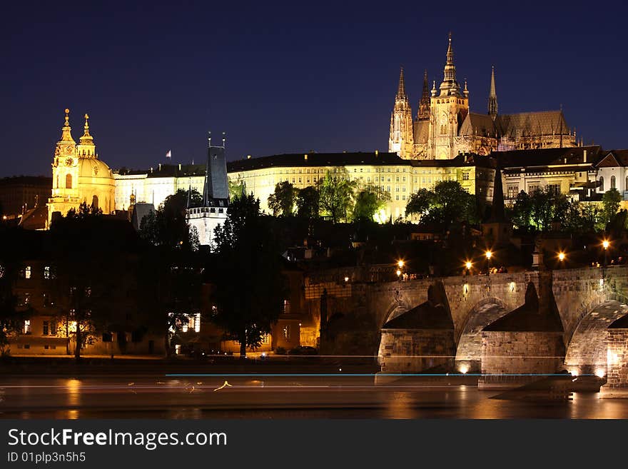 Prague Castle & Charles Bridge in Prague