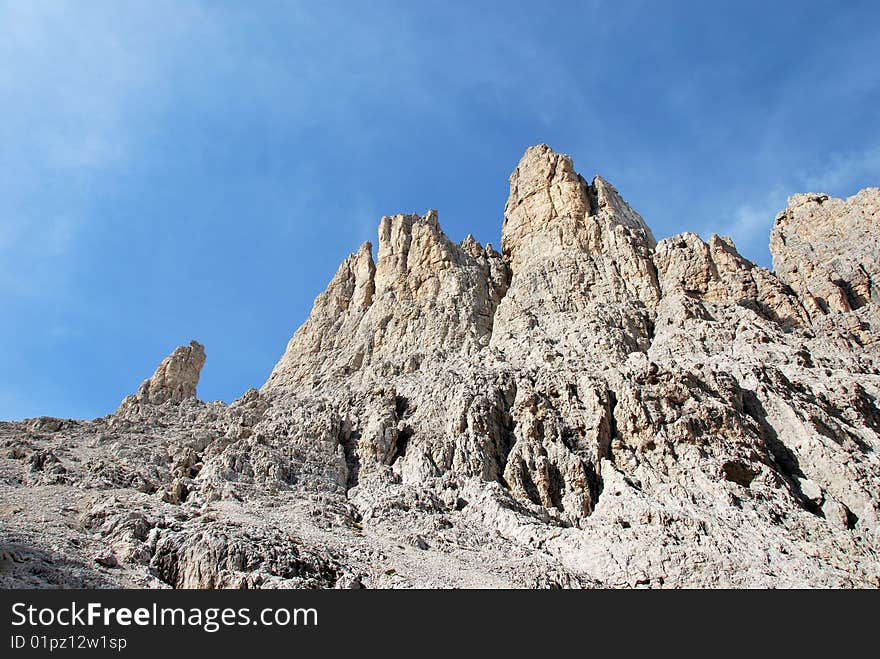 A view of a mountains Dolomiti in italy. A view of a mountains Dolomiti in italy