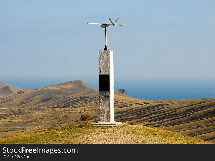 Monument to the sailplane
on Mount uzun-syrt in Crimea