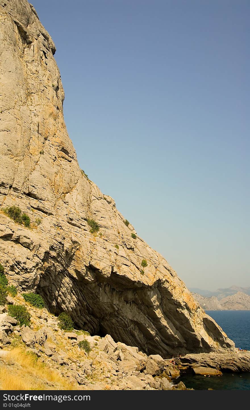 Skalav Black Sea, over Groth Shalyapin. Skalav Black Sea, over Groth Shalyapin