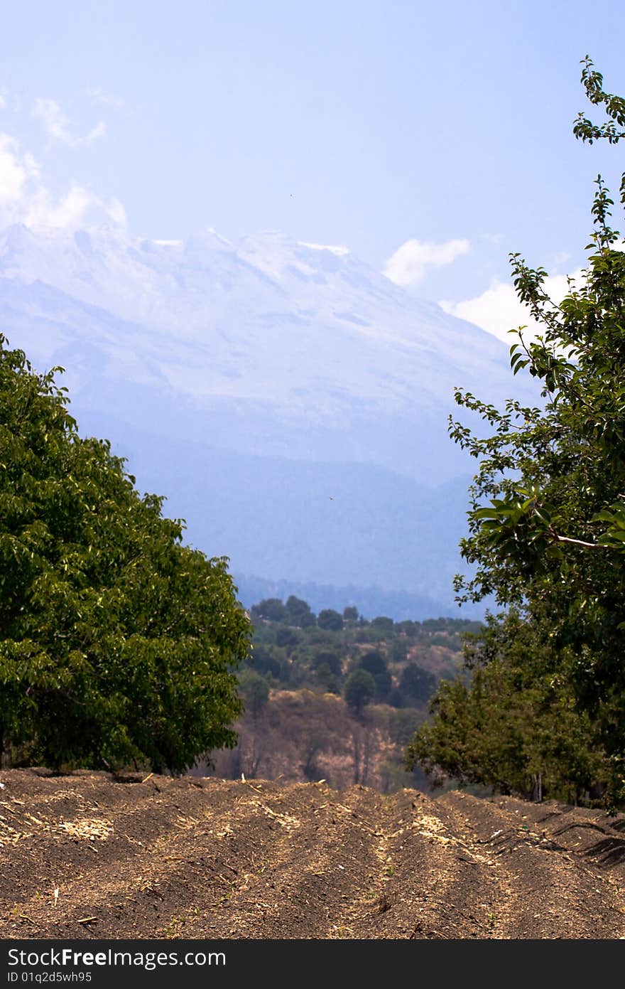 Iztaccihuatl volcano