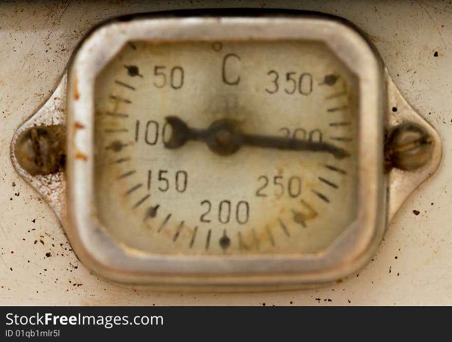 Close-up old scale display of thermometer