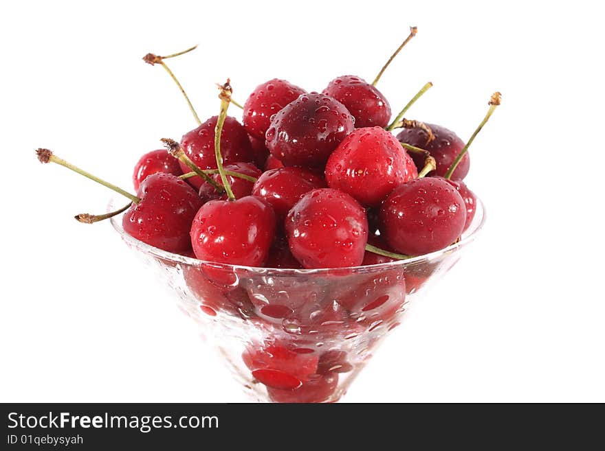 A bowl of freshly washed cherries