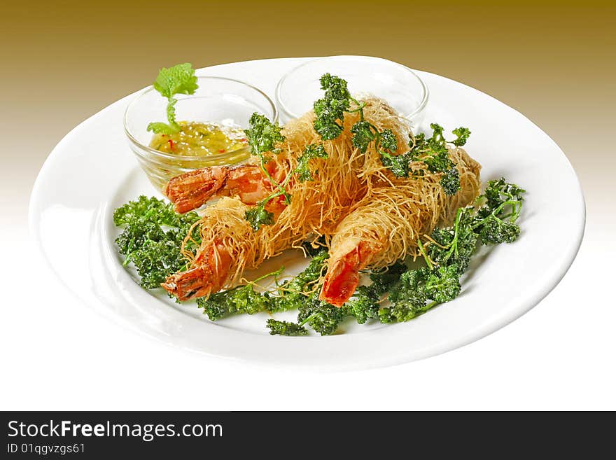 King prawns in noodles with sauce