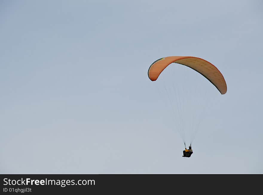 Para sailing over monterey california