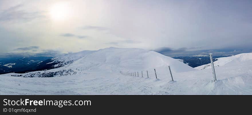 Wonderful panorama of Karpaty mountains. Dragobrat