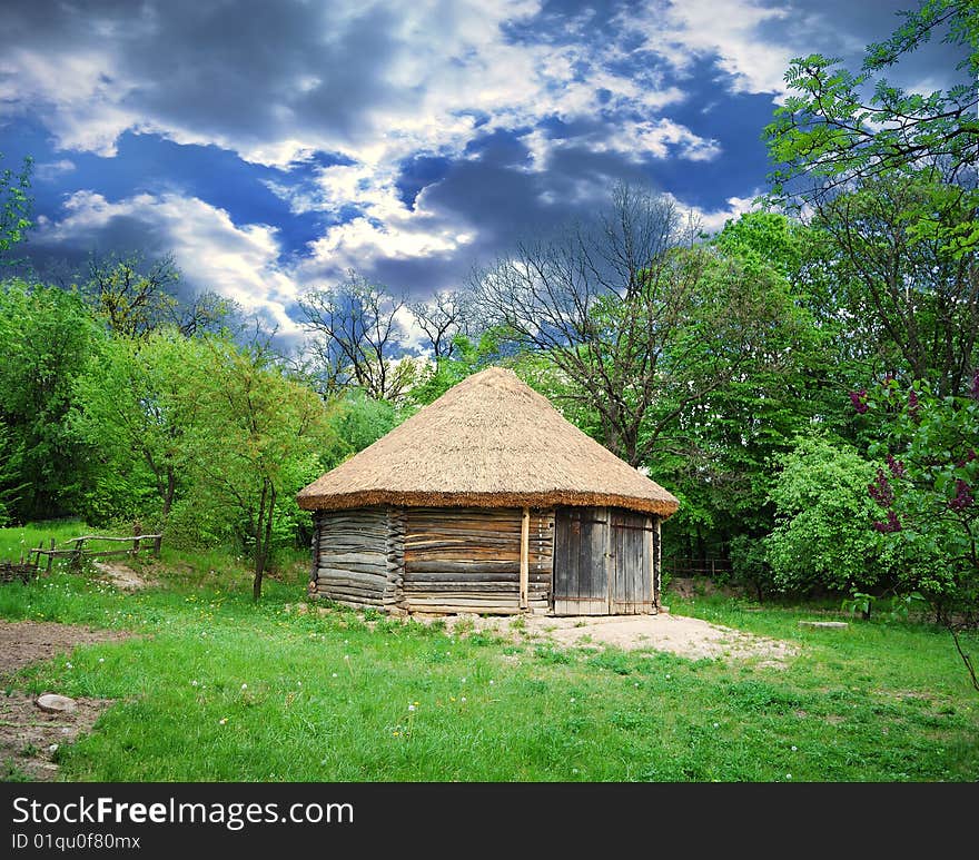 Cabin of poor peasant in a national park Pirogovo (Ukraine)