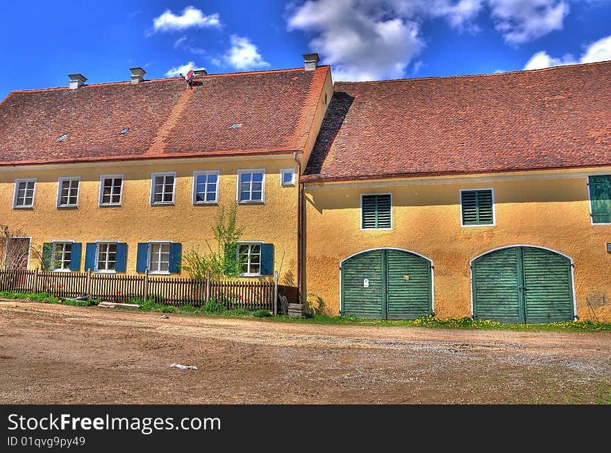 Alter bauernhof in bayern HDR. Alter bauernhof in bayern HDR