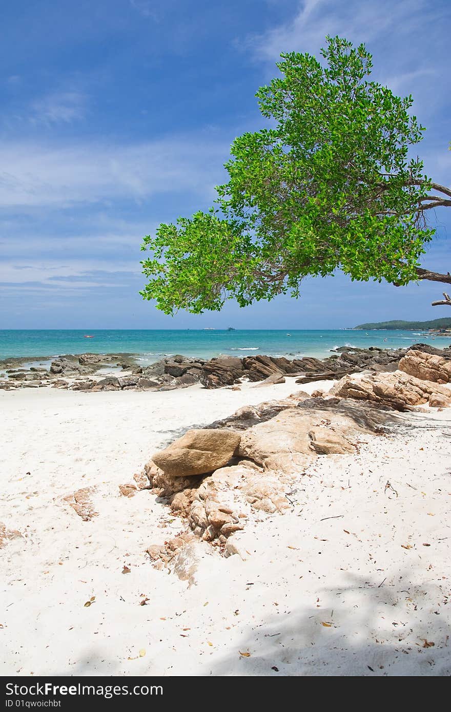 Beach of Samed island