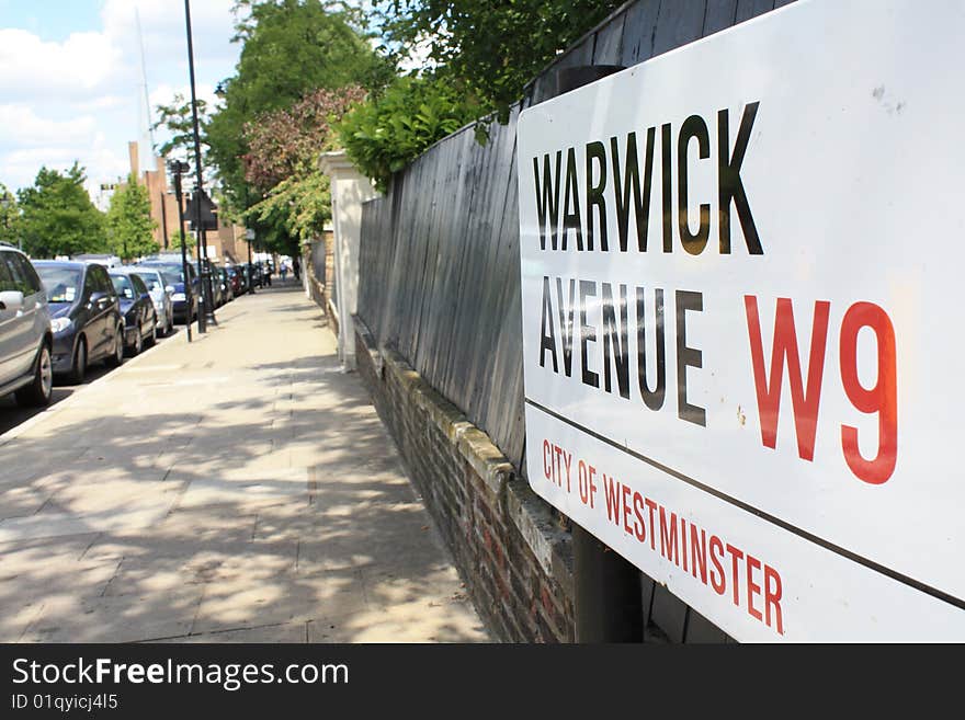 This is where little venice is in london. Also made famous by the duffy song 'Warwick Avenue'. 
This is north london in the United Kingdom.