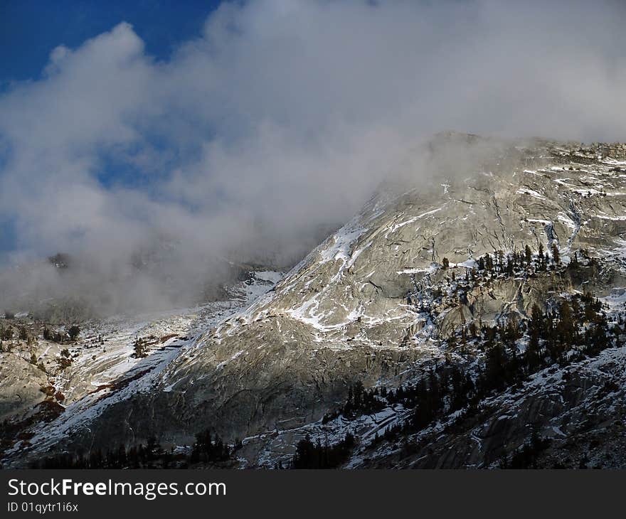 Cloud on Snow moutain and lake