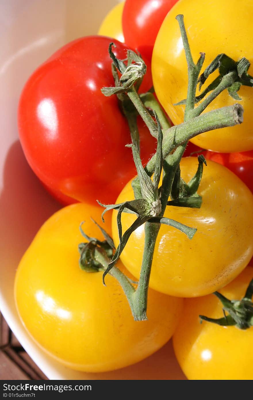 Every tomato is different, which means they are not from the food factory, locally picked from the farmer. Every tomato is different, which means they are not from the food factory, locally picked from the farmer