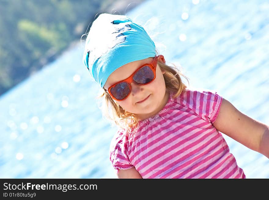 Little girl at the sea