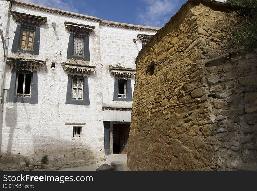 While standing arround these buildings, you may feel the time stops and the world is quiet down for a moment. While standing arround these buildings, you may feel the time stops and the world is quiet down for a moment.