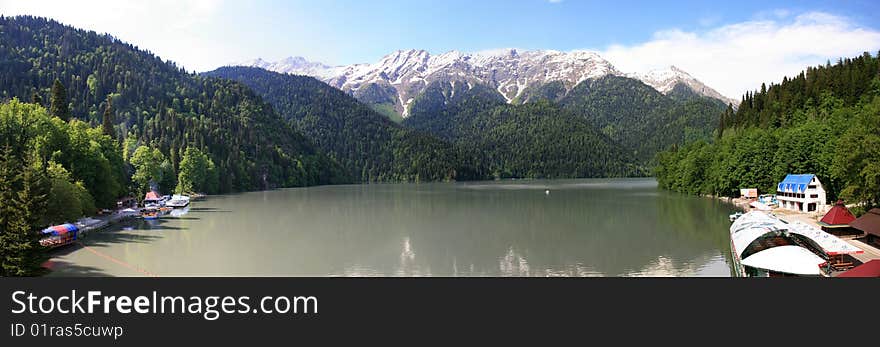 Lake Ritsa. Abhazia