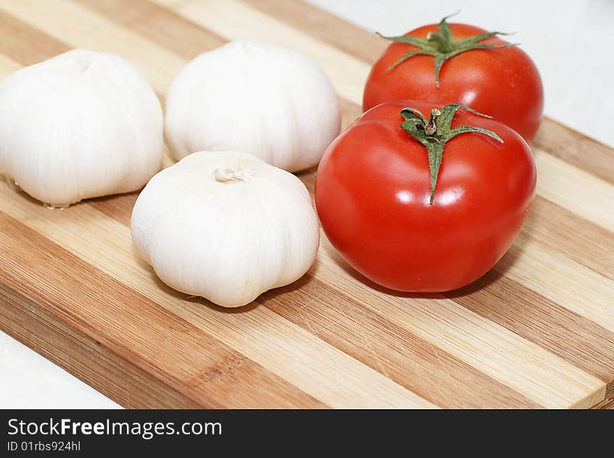 Tomatoes and garlic