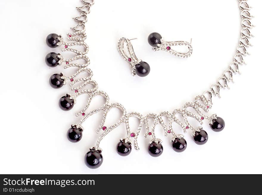 Necklace with black pearls