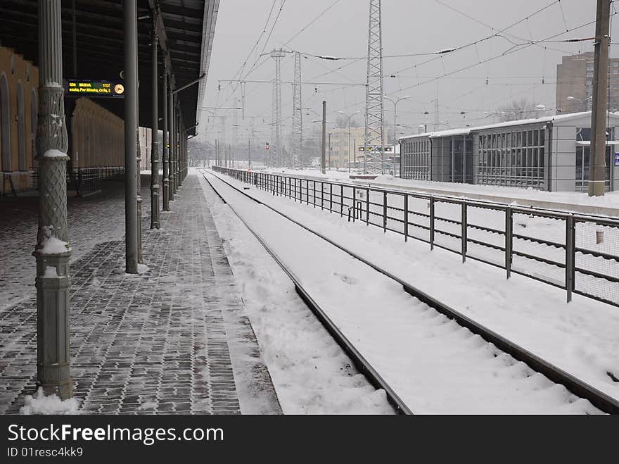 Platform to Stations in winter