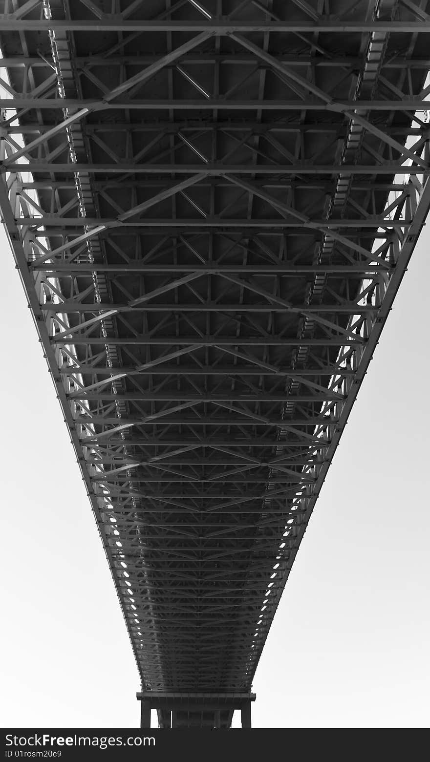 A big iron bridge and sky