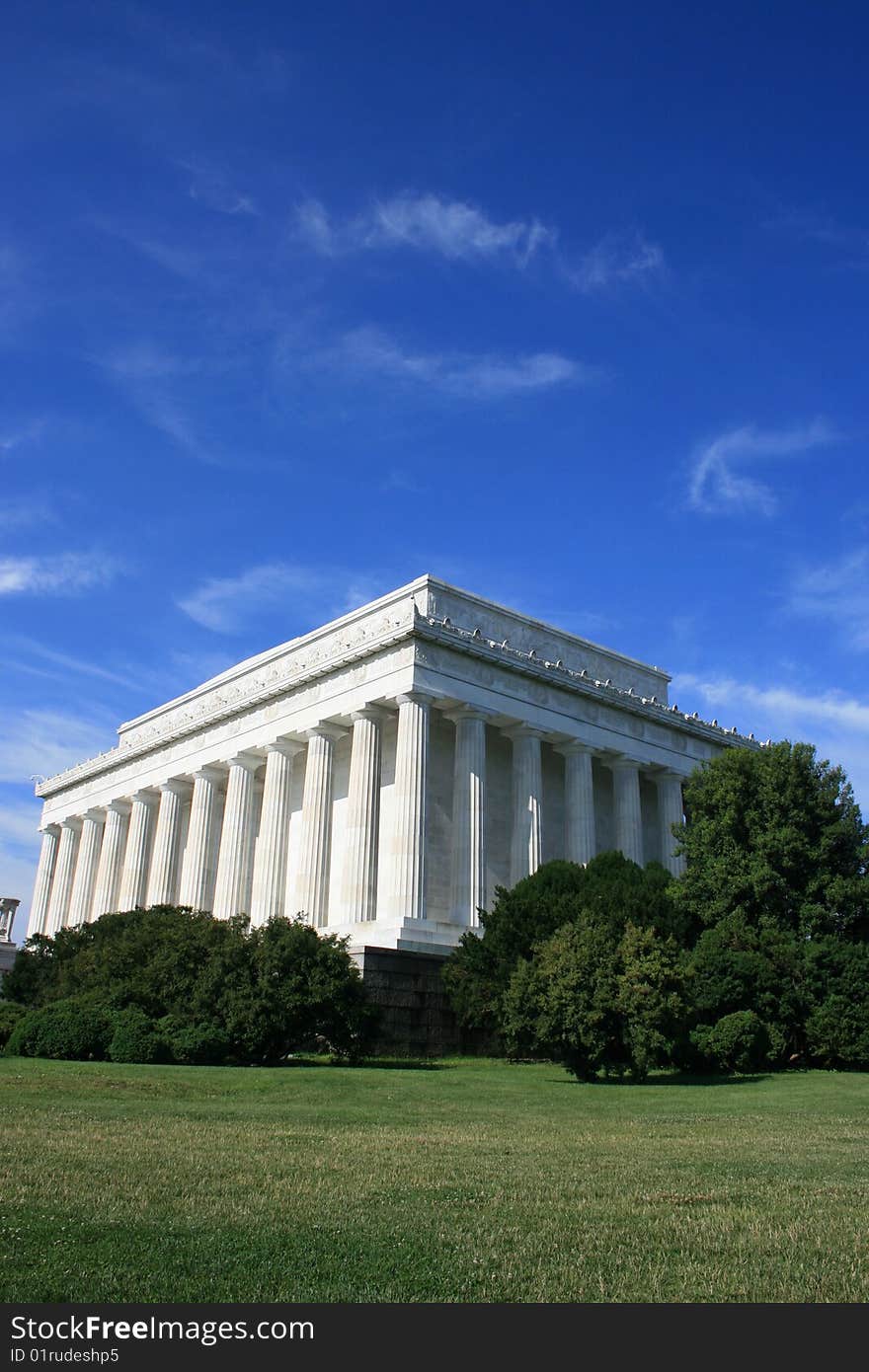 Exterior of the Lincoln Memorial. Exterior of the Lincoln Memorial.