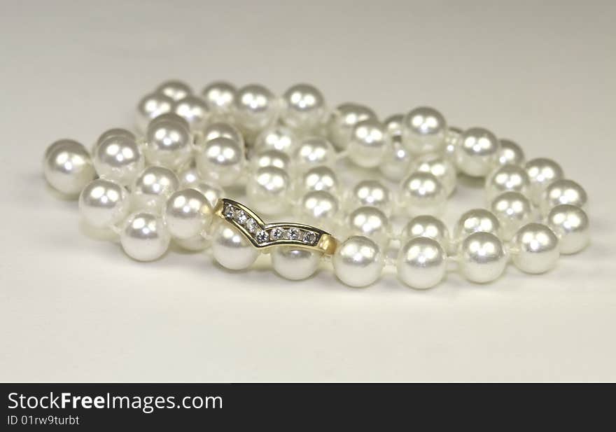 Engagement Rings And Pearls