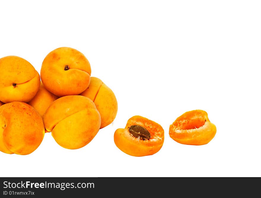 Pile o apricots