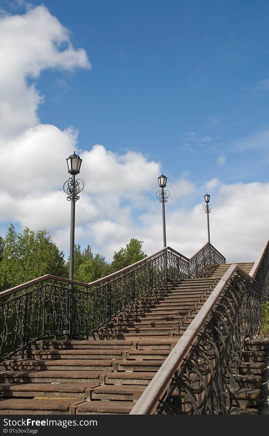 Stair anchorwoman on a motor-car bridge