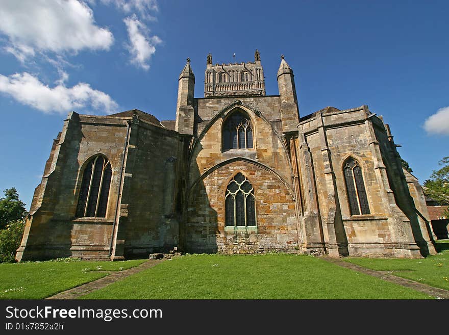 Wide angle view of Tewkesbury Abbey