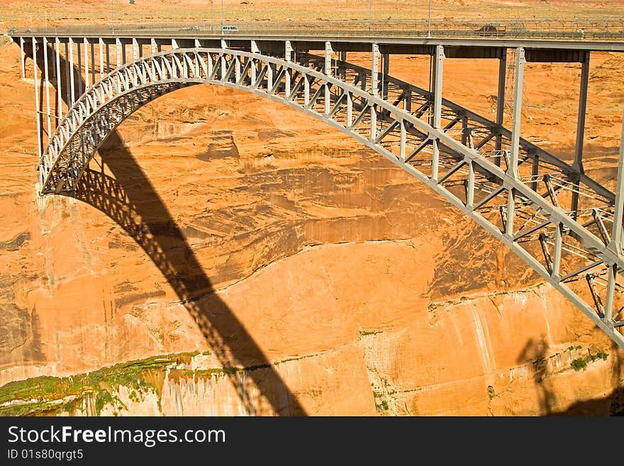 The Glen River Bridge spans over the Glen River Dam in Page, Arizona. The bridge suspends 700 feet above the river.