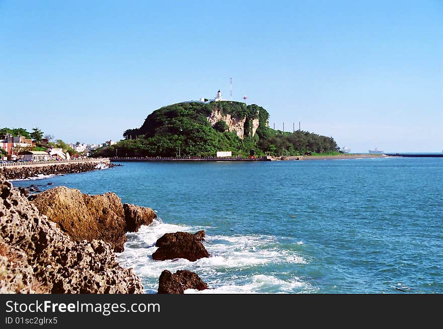 The port of Kaohsiung That place weather very hot.