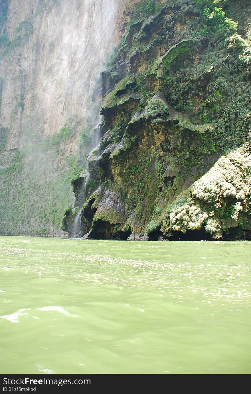 Tropical waterfall, Sumindero Canyon, Mexico